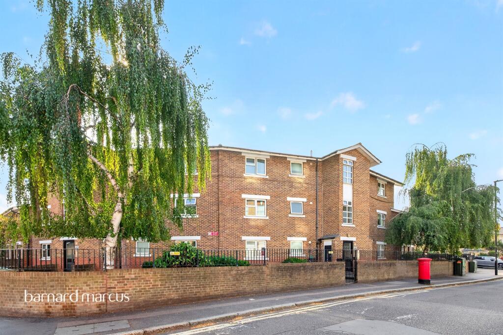 Apartment in London - View 3