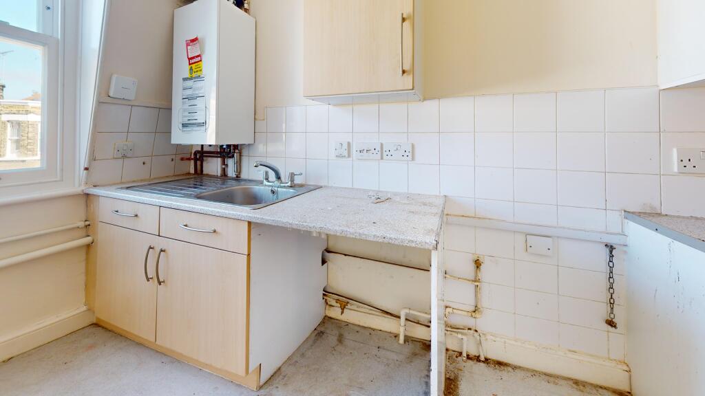 Apartment in London - More
