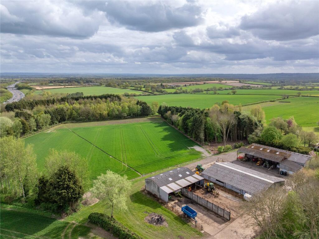 House in Honeyburge, Boarstall - View 2