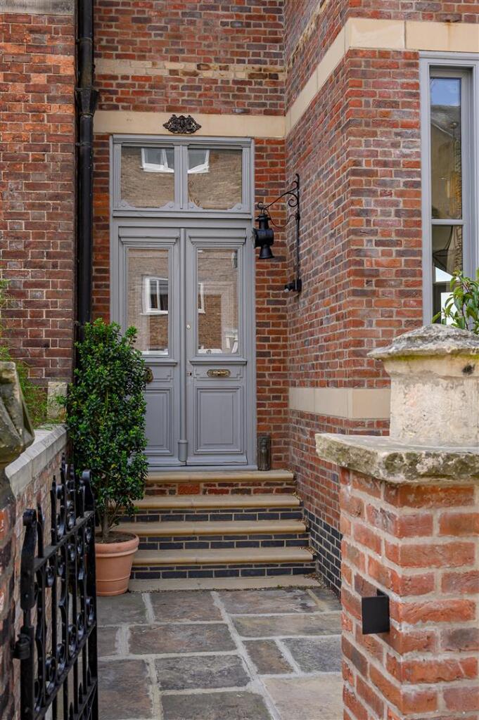 House in York - More