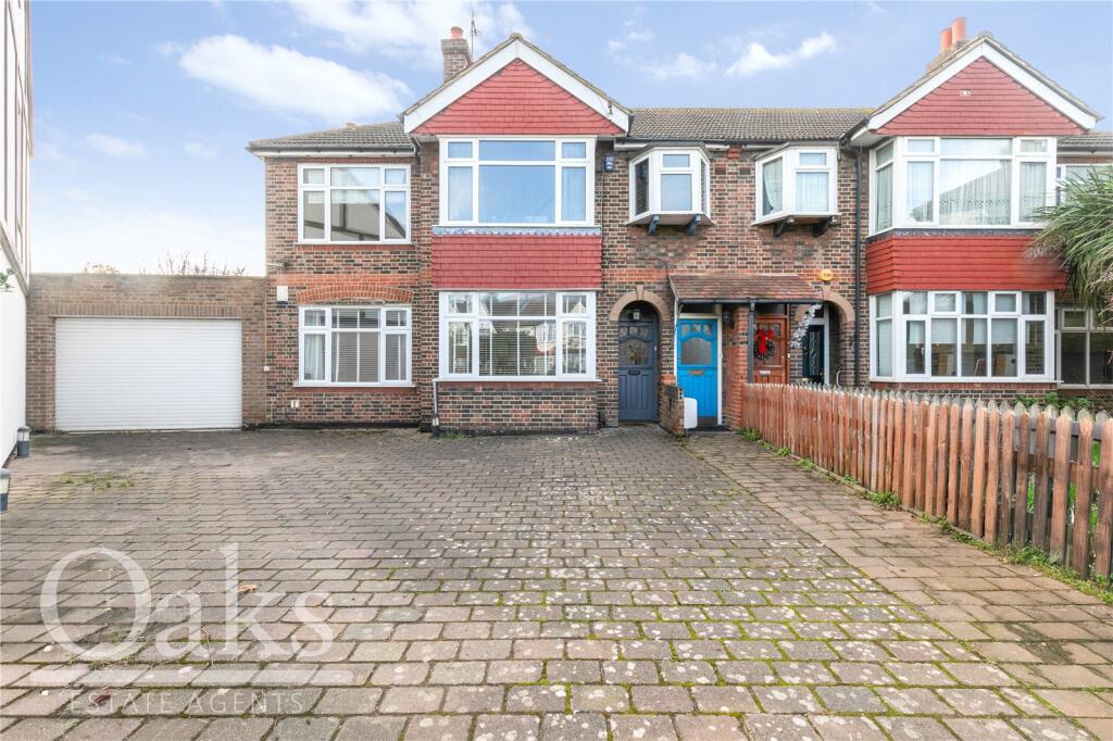 2-bed maisonette on 25 Rowan Crescent, London, £475,000