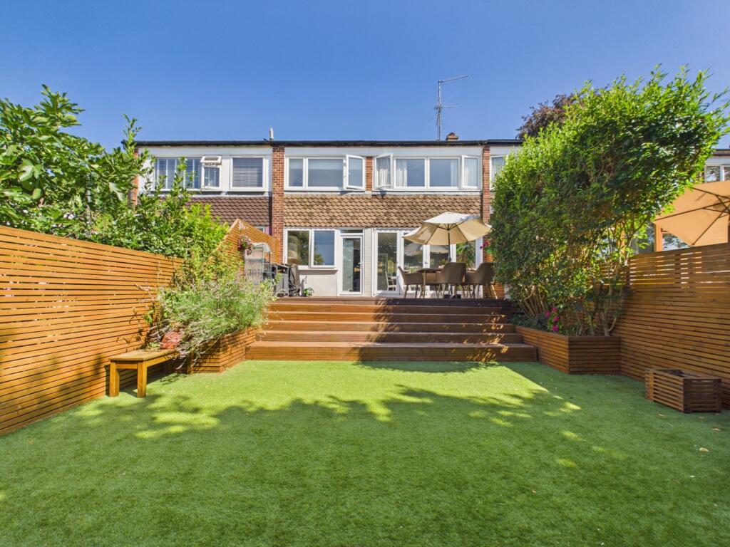 Main image of property: Broadlands Avenue, Chesham, Buckinghamshire, HP5