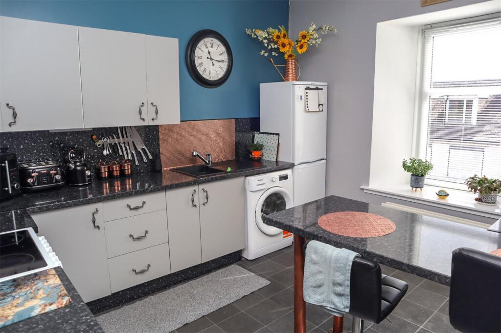 Apartment in Forth, South Lanarkshire - View 2