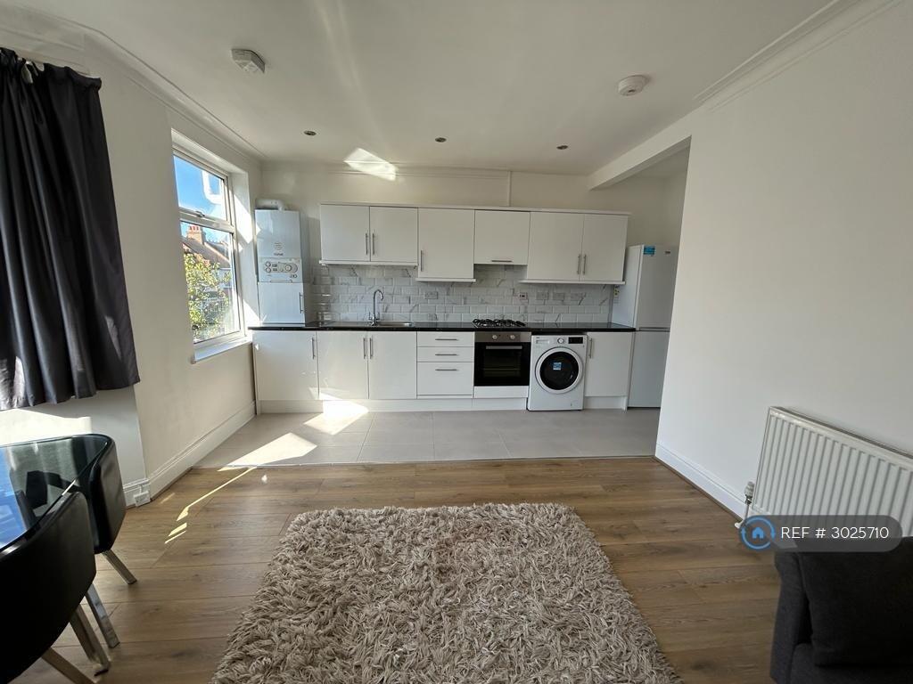 Apartment in Harrow - View 3