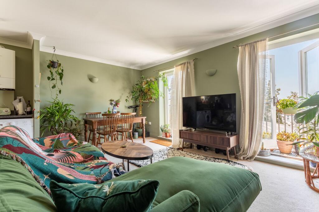 Apartment in Brighton, Queen's Park - View 3