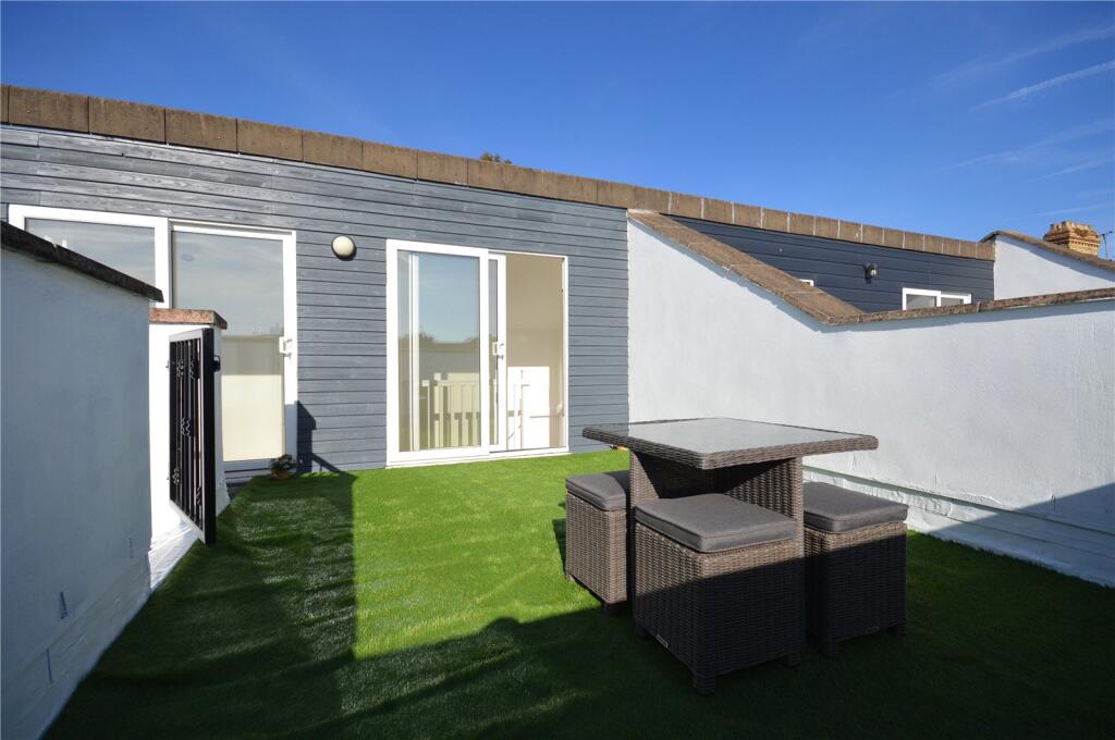2-bed house on Severn Road, Pontcanna, Cardiff, £275,000