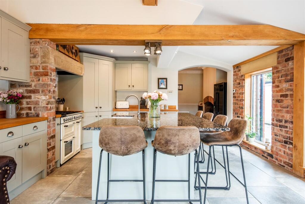 House in Preston, Longton - View 5