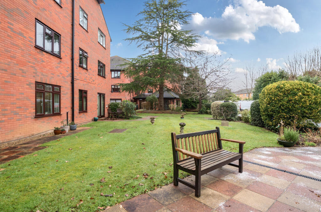 Apartment in London - View 4