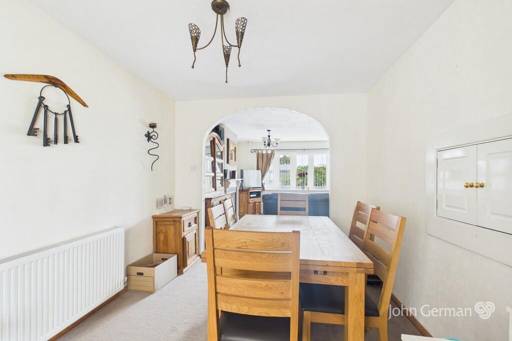 House in Burton-on-Trent, Outwoods - More