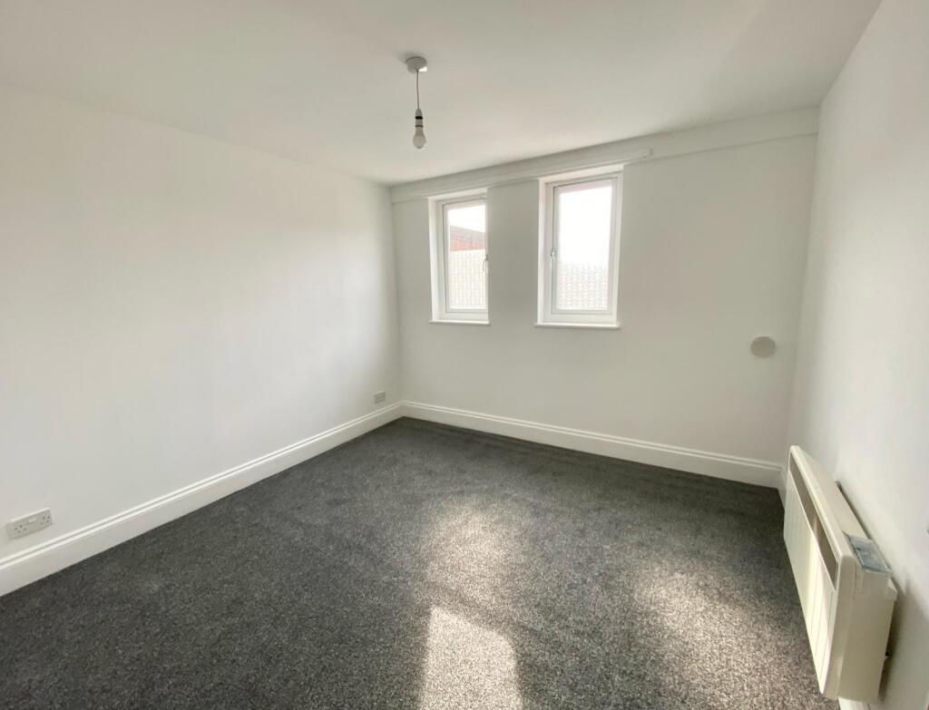 Apartment in Southampton - View 4