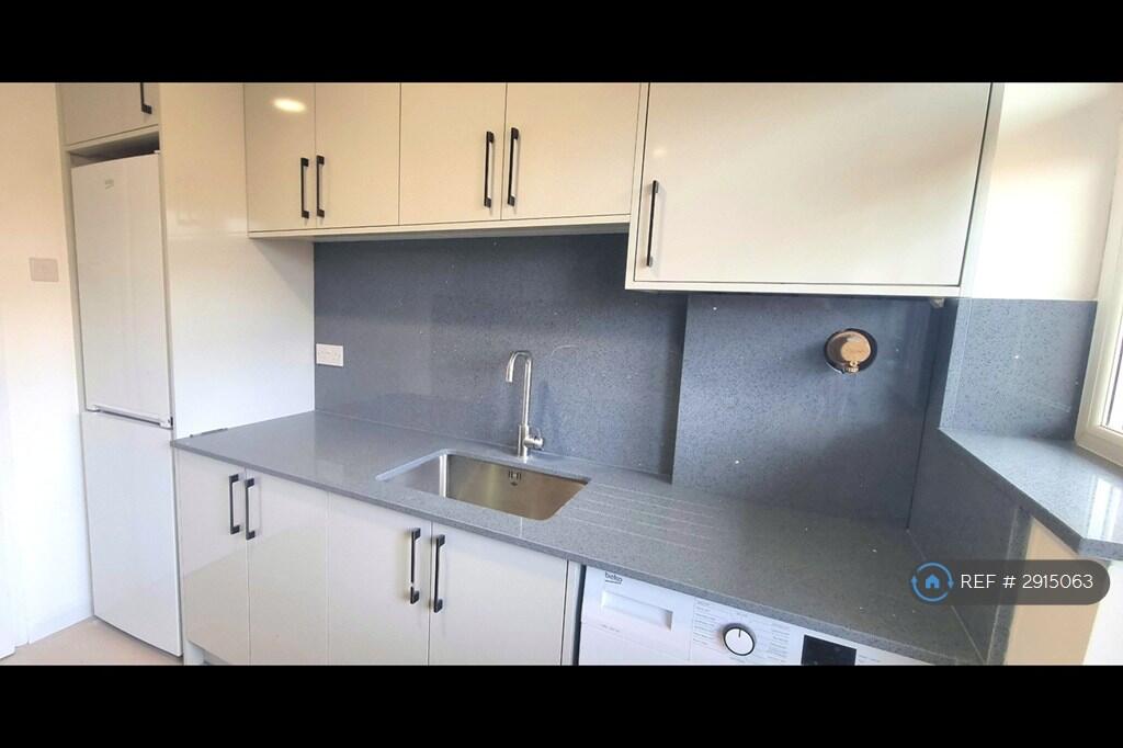 Main image of property: Victoria Road, Ruislip, HA4