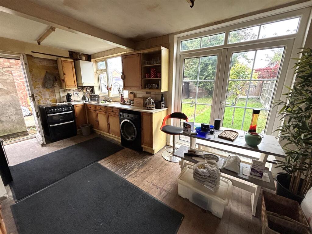 House in Blaby, Glenfields - View 2