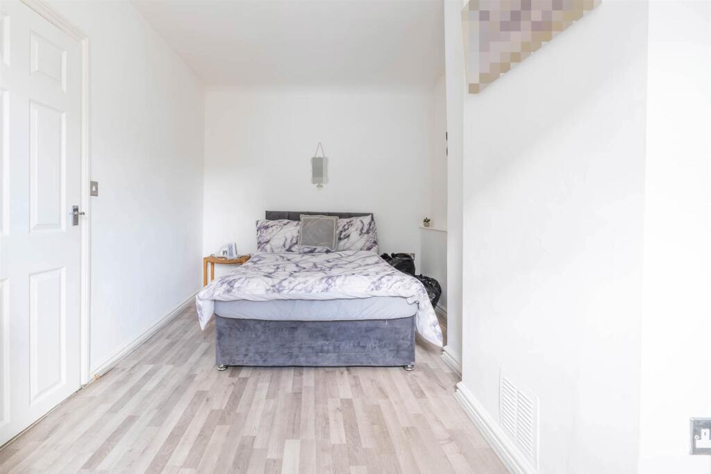 Apartment in Shrewsbury - View 5