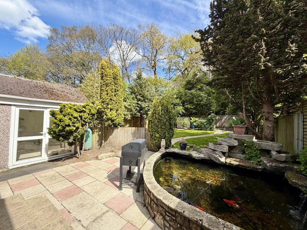 Clarendon Close, Broadstone photo 4