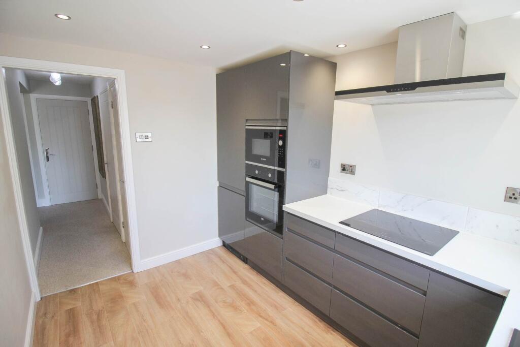 Arundell Court**Ground Floor**Totally Renovated**two Bedrooms**Patio Area**2 Minutes to Town** - View 5