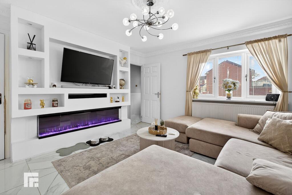 Thistle Close, Barry, CF62 photo 2