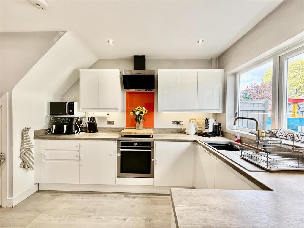 House in Swindon - View 5