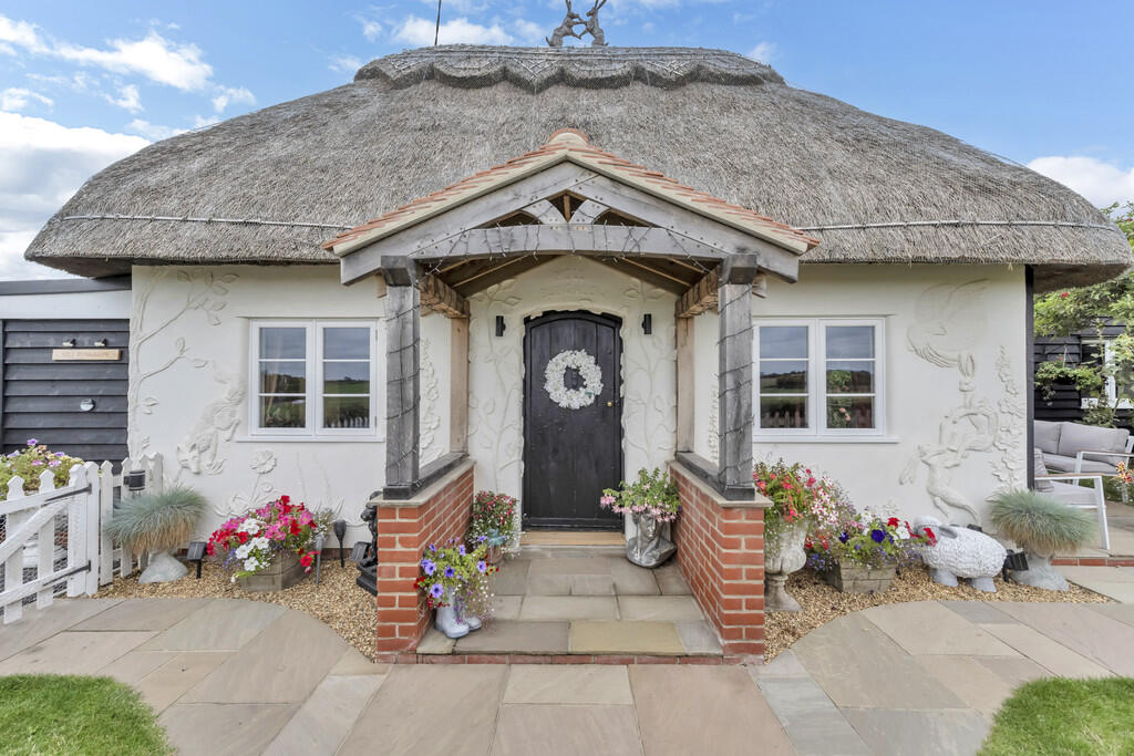 Mill Bungalow, Pakenham, Suffolk photo 2