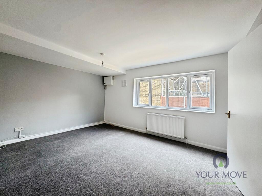 Apartment in London, Bromley Park, Plaistow - View 4