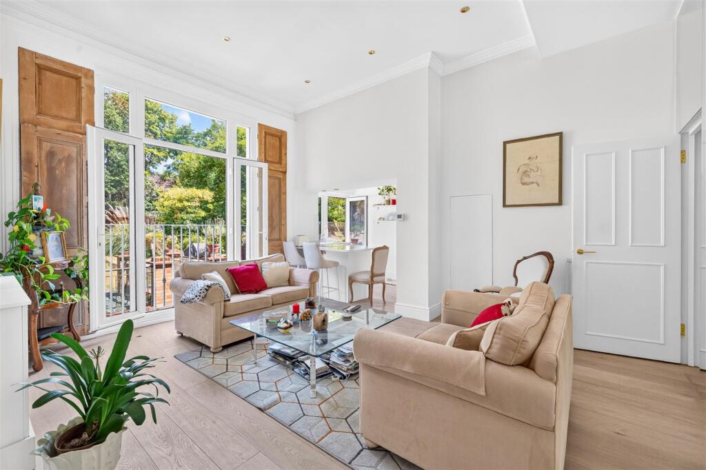 Apartment in London - View 3
