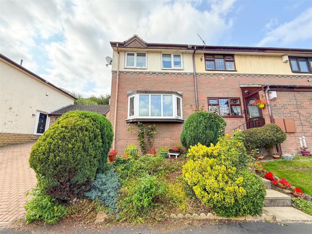 Paterson Close, Stocksbridge, S36 photo 2
