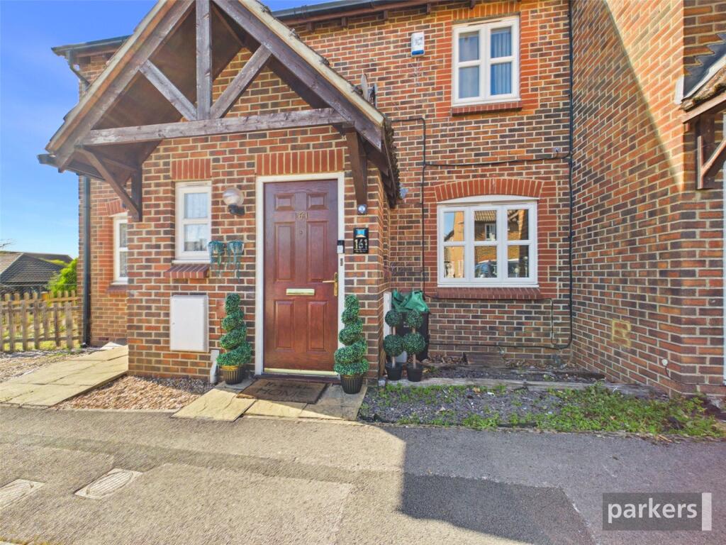 2-bed terraced on Maiden Place, Lower Earley, Reading, Berkshire, RG6, £390,000
