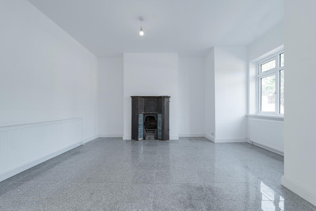House in London, North London Business Park, Brunswick Park - View 5