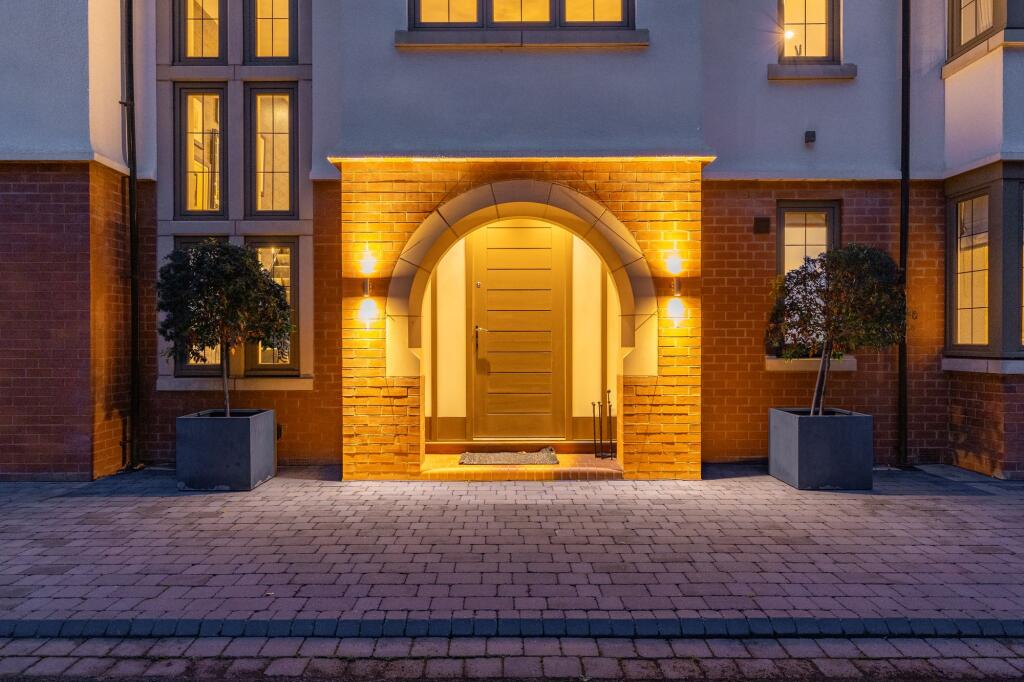 House in Wilmslow, Bollin Park - More