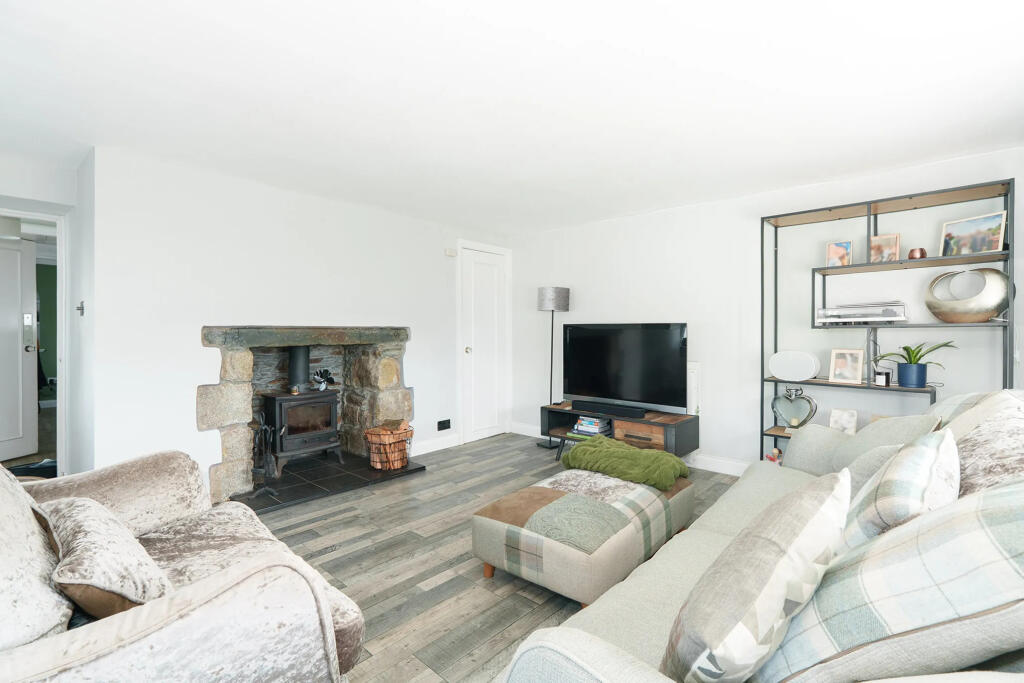 2, Church Cottages, St Marks - View 4