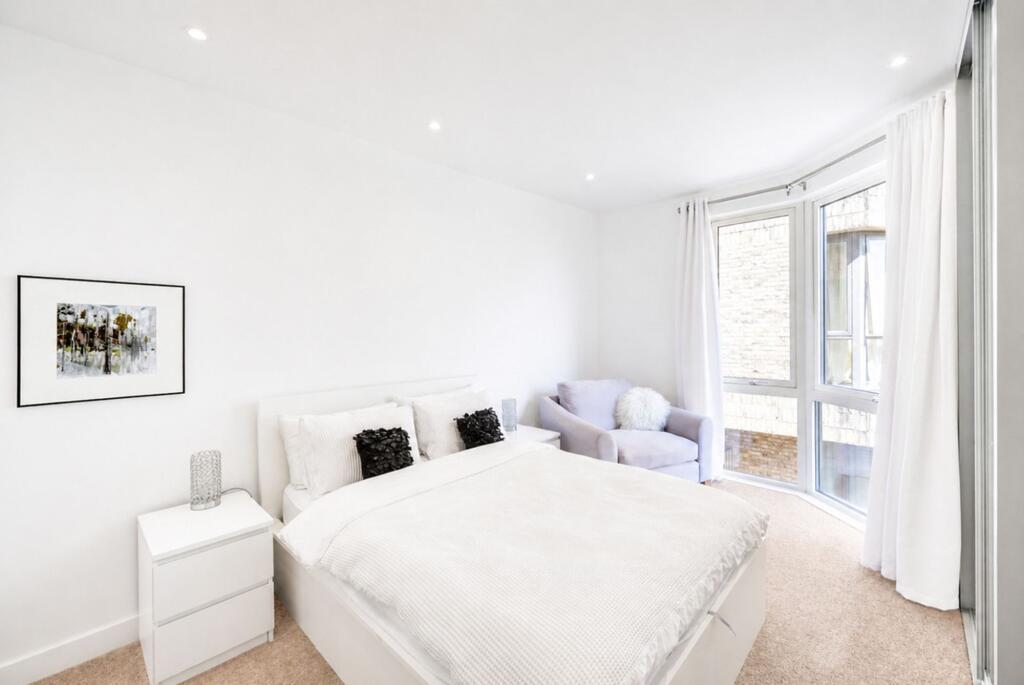 Apartment in London - More