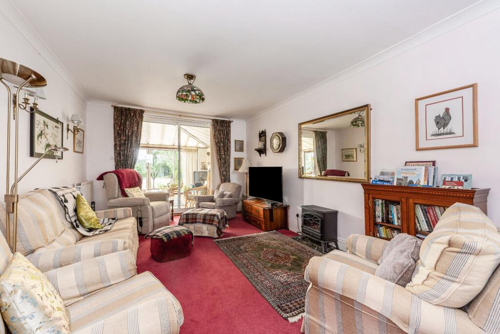 Sussex Road, Petersfield, Hampshire photo 4
