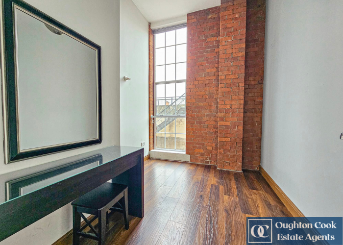 Apartment in Coventry, West Midlands - More