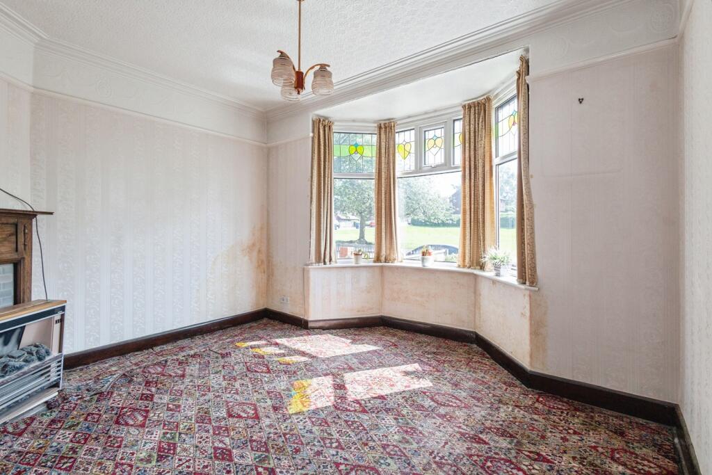 Montague Road, Ashton-under-Lyne, Greater Manchester, OL6 - View 2