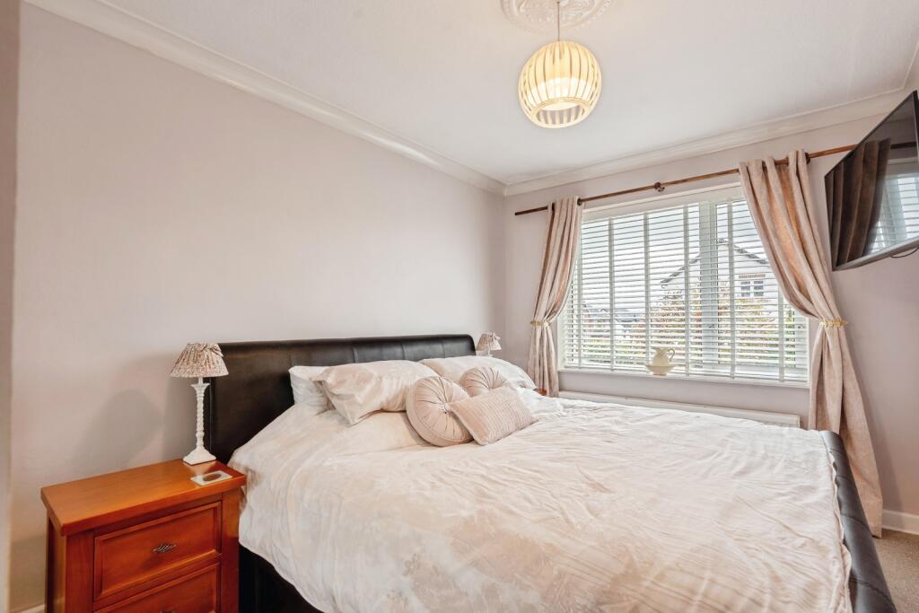 Harrogate Crescent, Burnley, Lancashire, BB10 photo 4