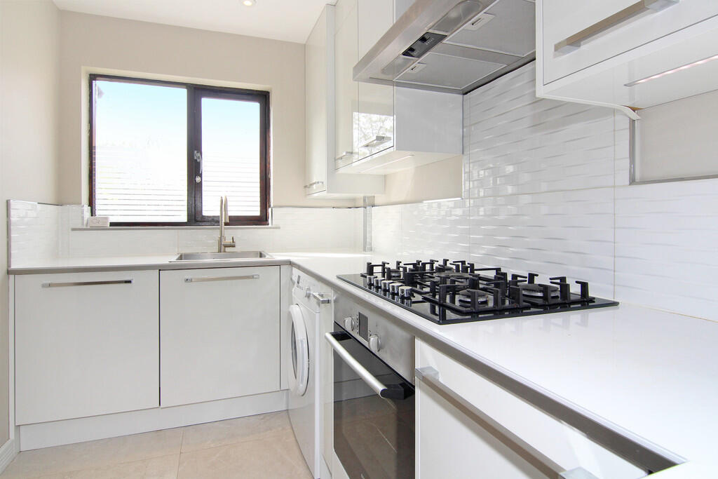 House in Twickenham - View 4