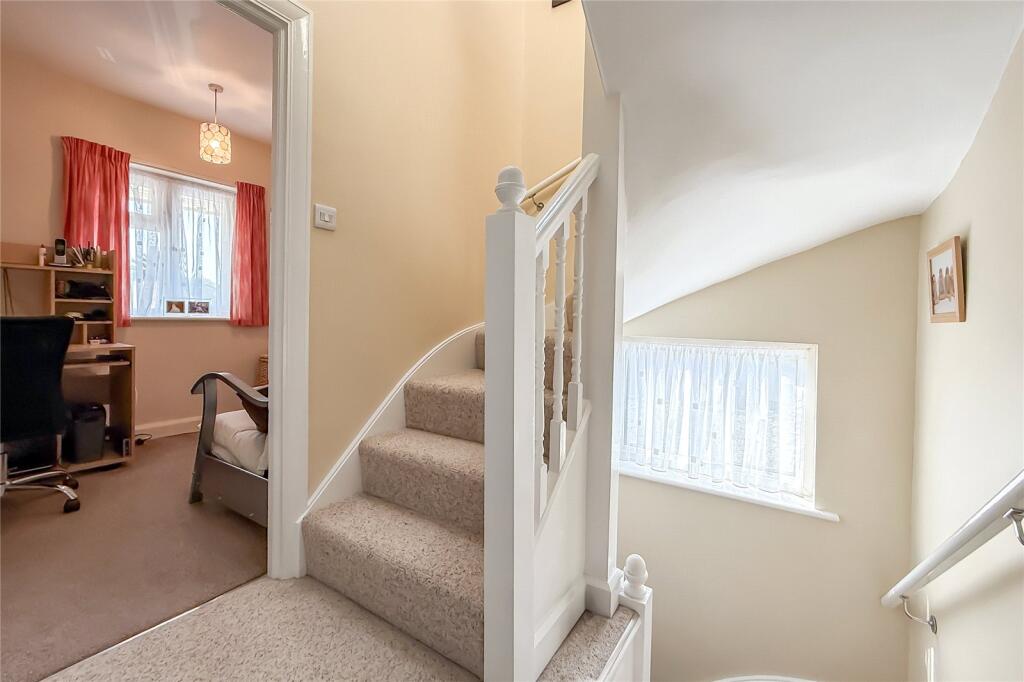 House in St Albans, Bernards Heath - More