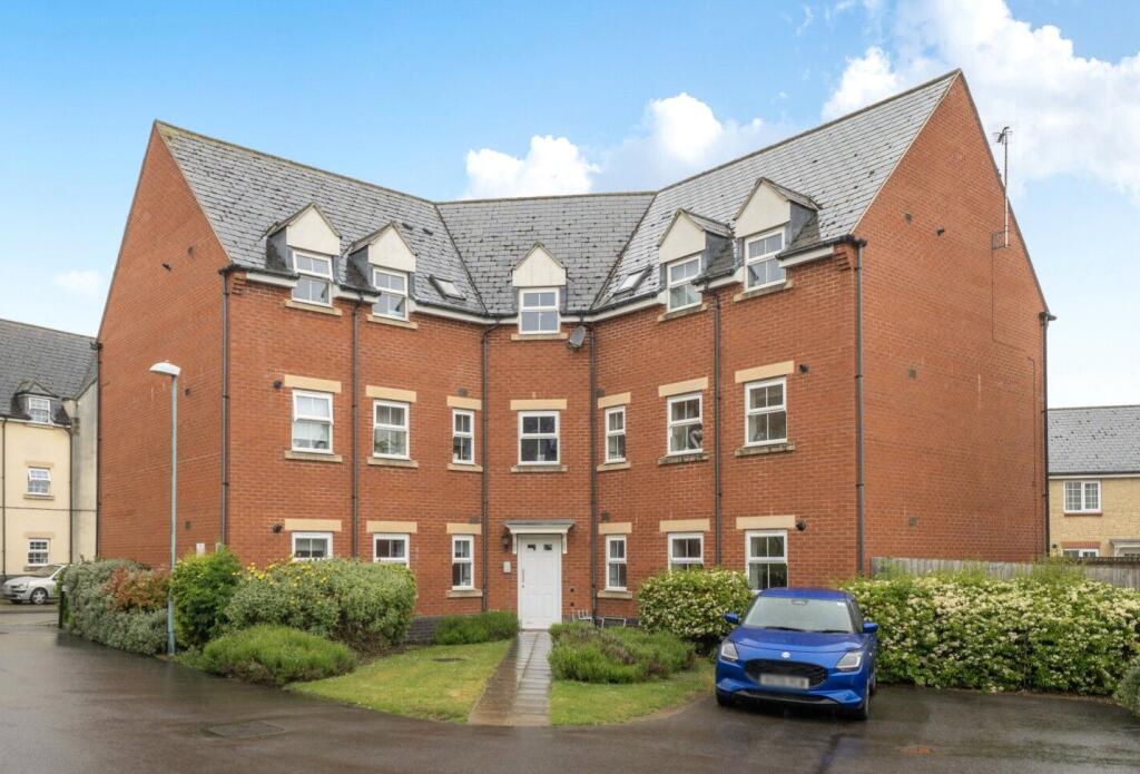Main image of property: Deans Court, Bishops Cleeve, Cheltenham, Gloucestershire, GL52