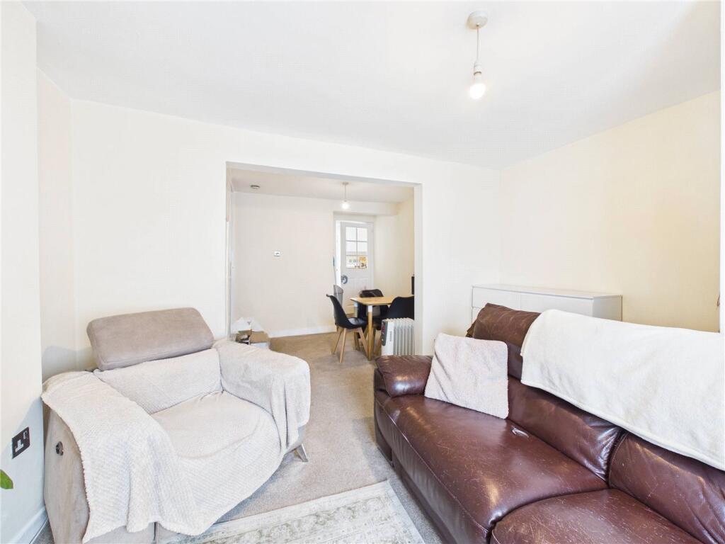 House in Exeter - View 5