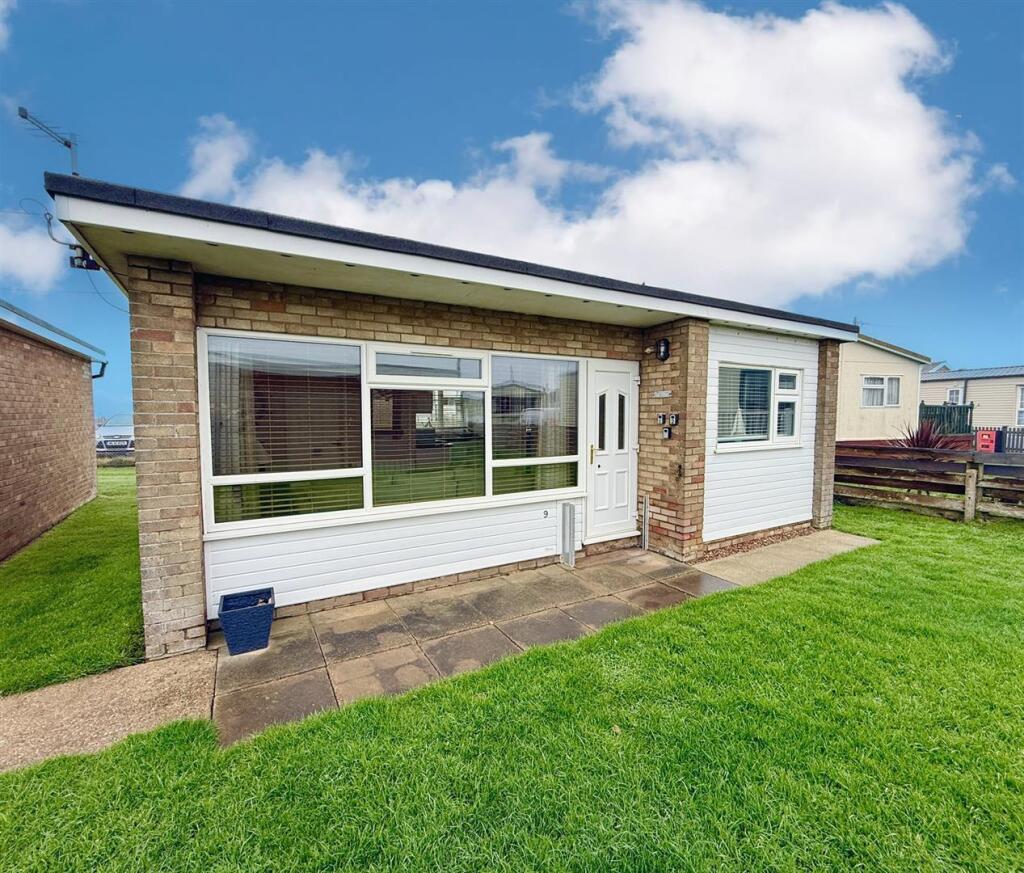 Main image of property: Coast Road Chalet Park, Walcott NR12