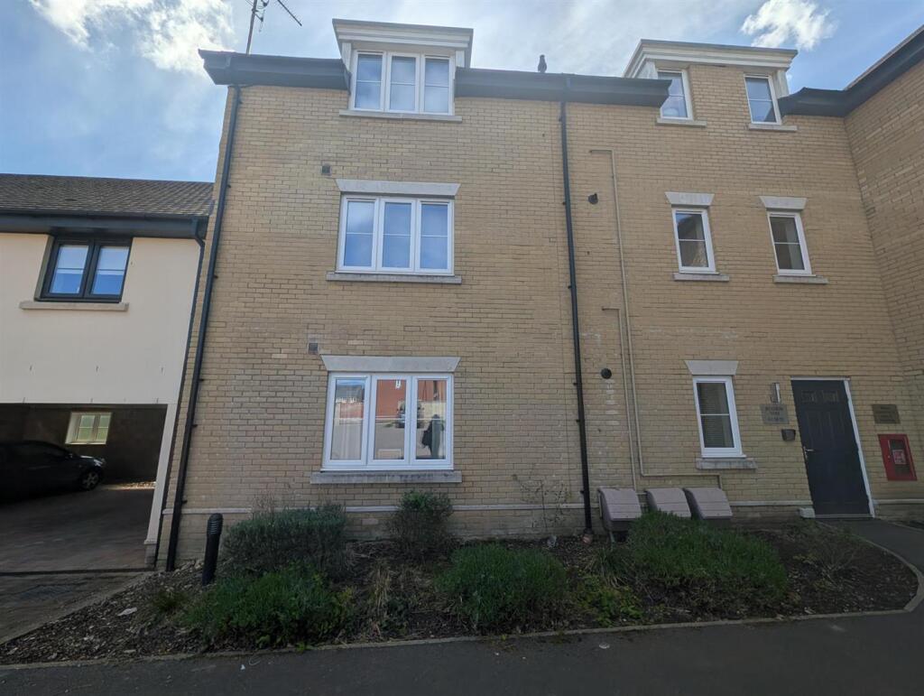 Main image of property: Beedon Way, Eastleigh