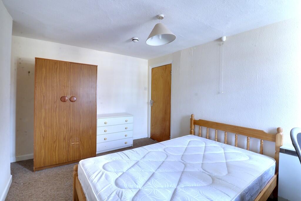 Apartment in Bath - More