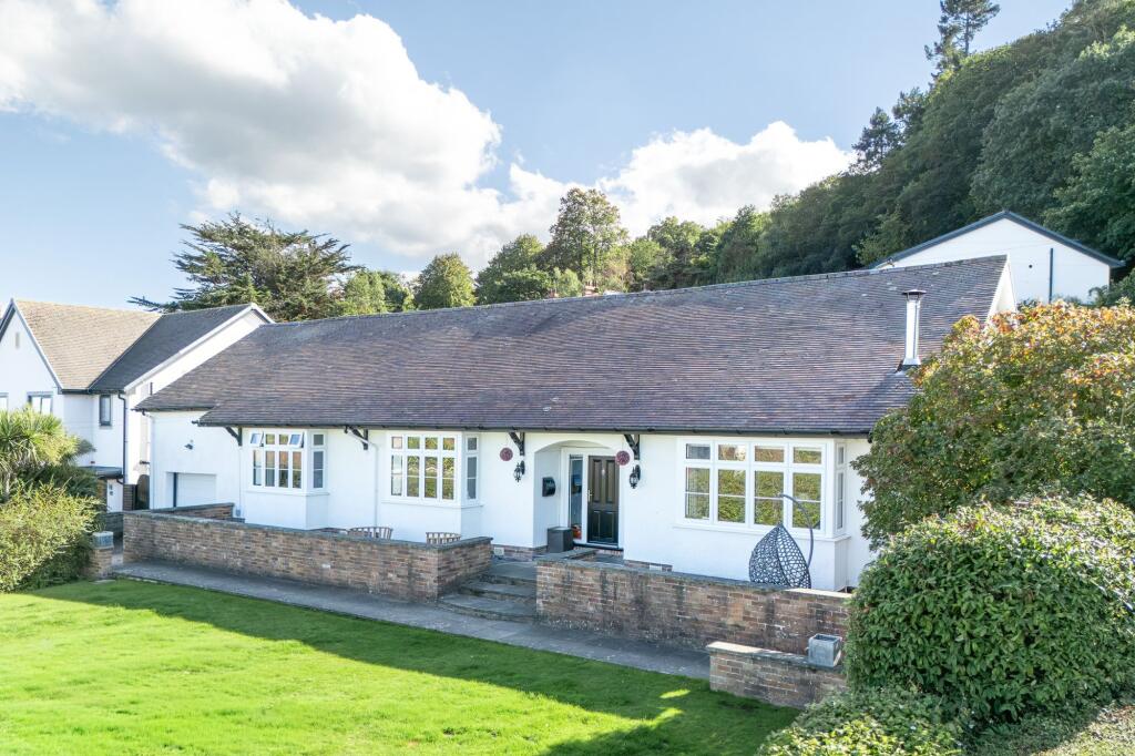 Main image of property: Victoria Park, Colwyn Bay, LL29