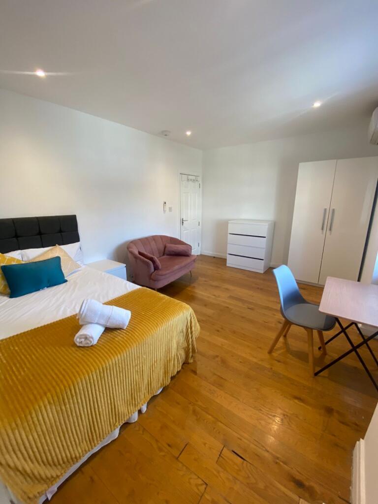 Apartment in London, City of Westminster - View 2