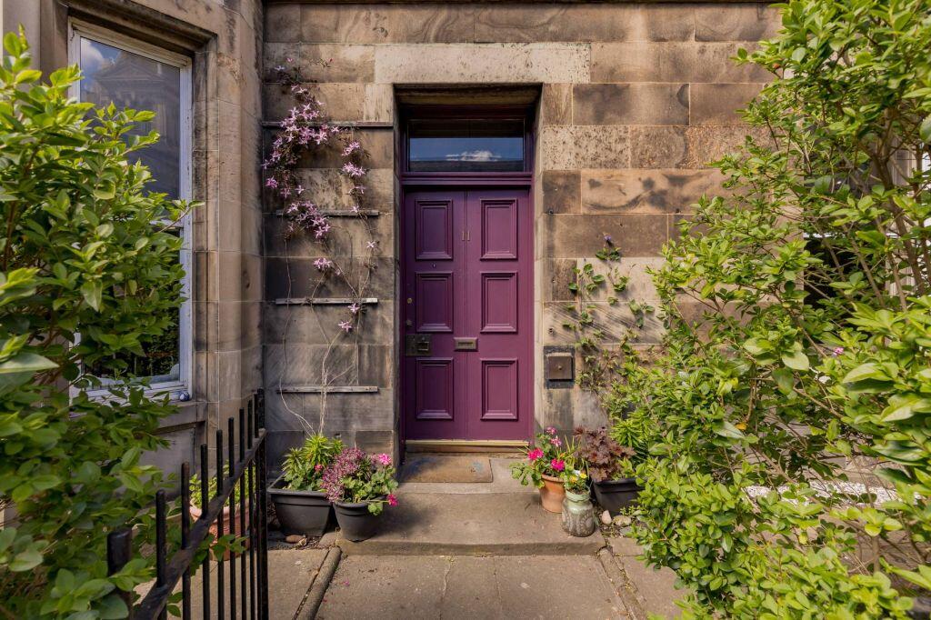 Main image of property: 11 Hope Park Terrace, Newington, Edinburgh, EH8 9LZ