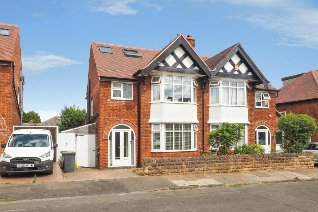 Main image of property: Farm Road, Beeston, Nottingham, Nottinghamshire, NG9