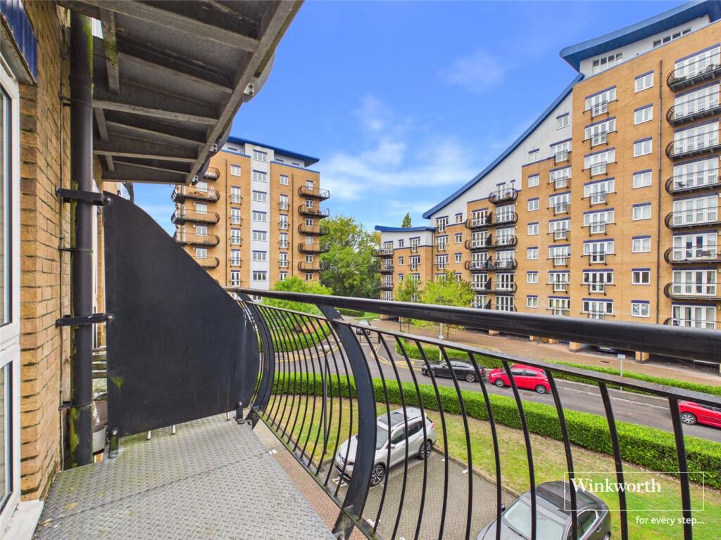 Apartment in Reading - View 4
