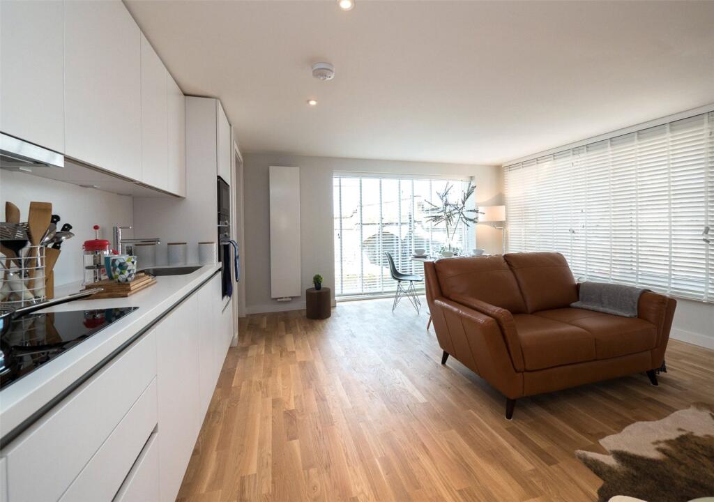 Apartment in Edinburgh, Bruntsfield - View 4