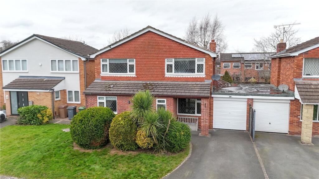 Main image of property: Links Close, Raby Mere, Wirral