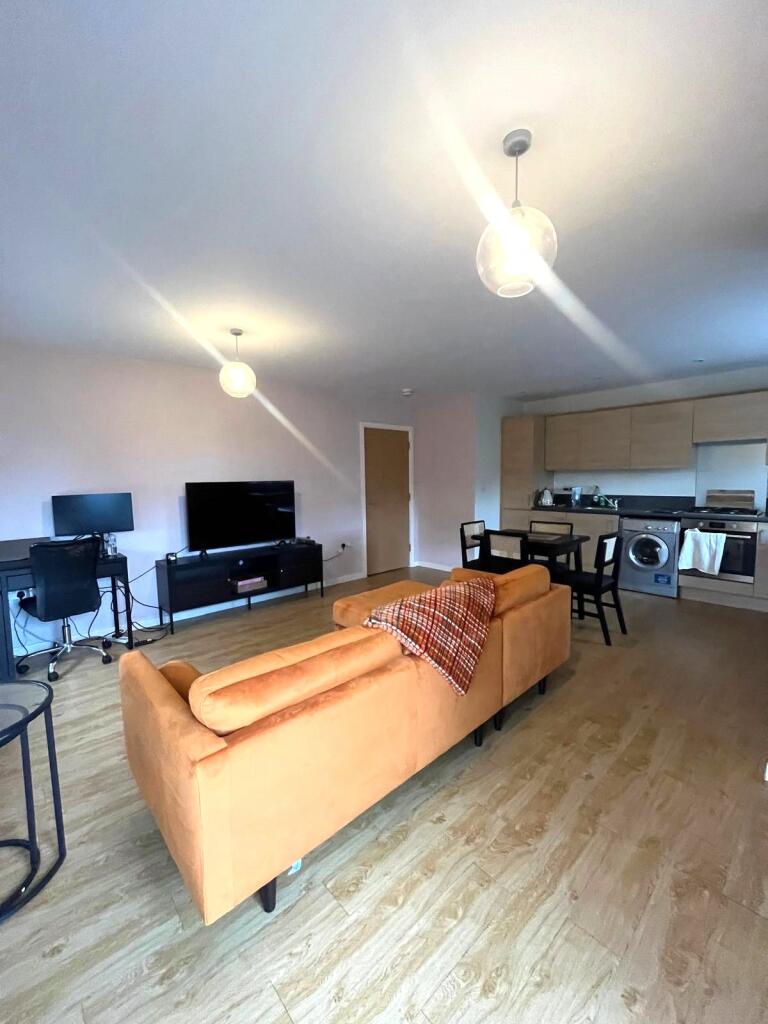 Apartment in Dartford - More
