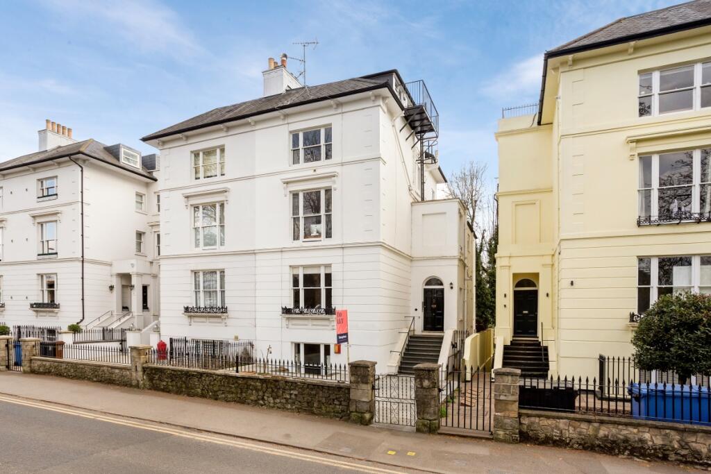 Main image of property: Clarence Road Windsor SL4